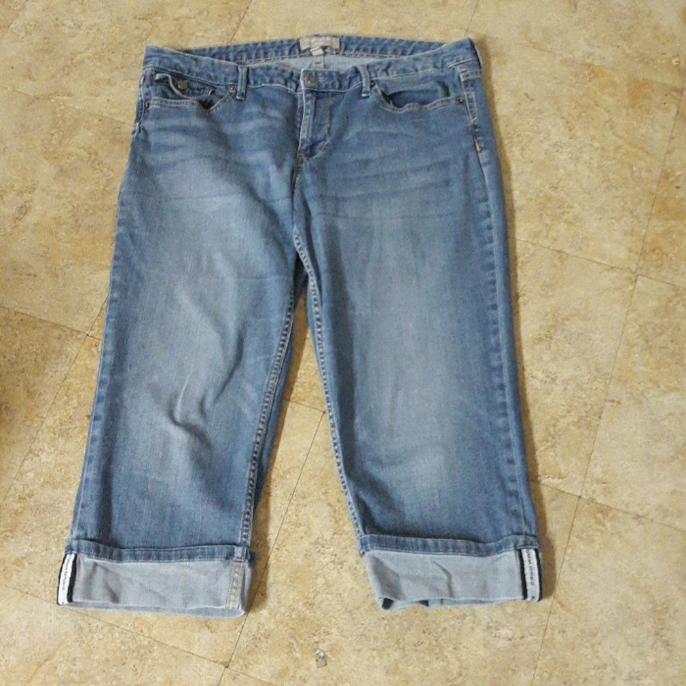 Banana Republic Cuffed Petite Capris